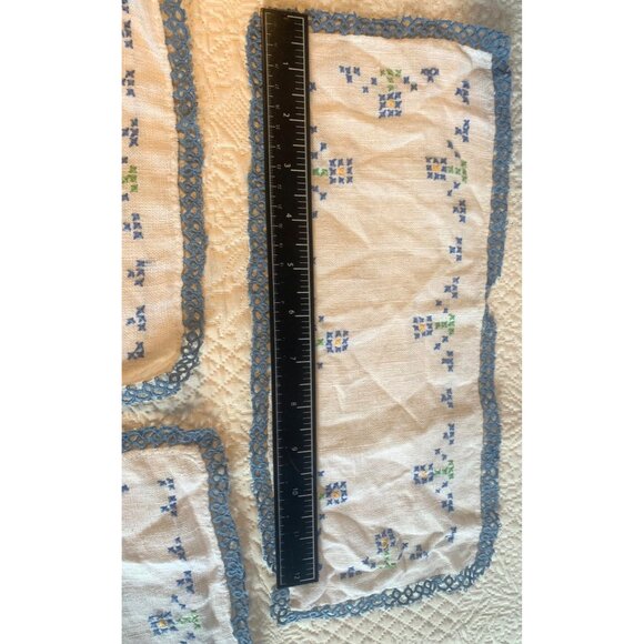 Vintage blue lace and flower cross stitch doilies set of 3 - Picture 13 of 14